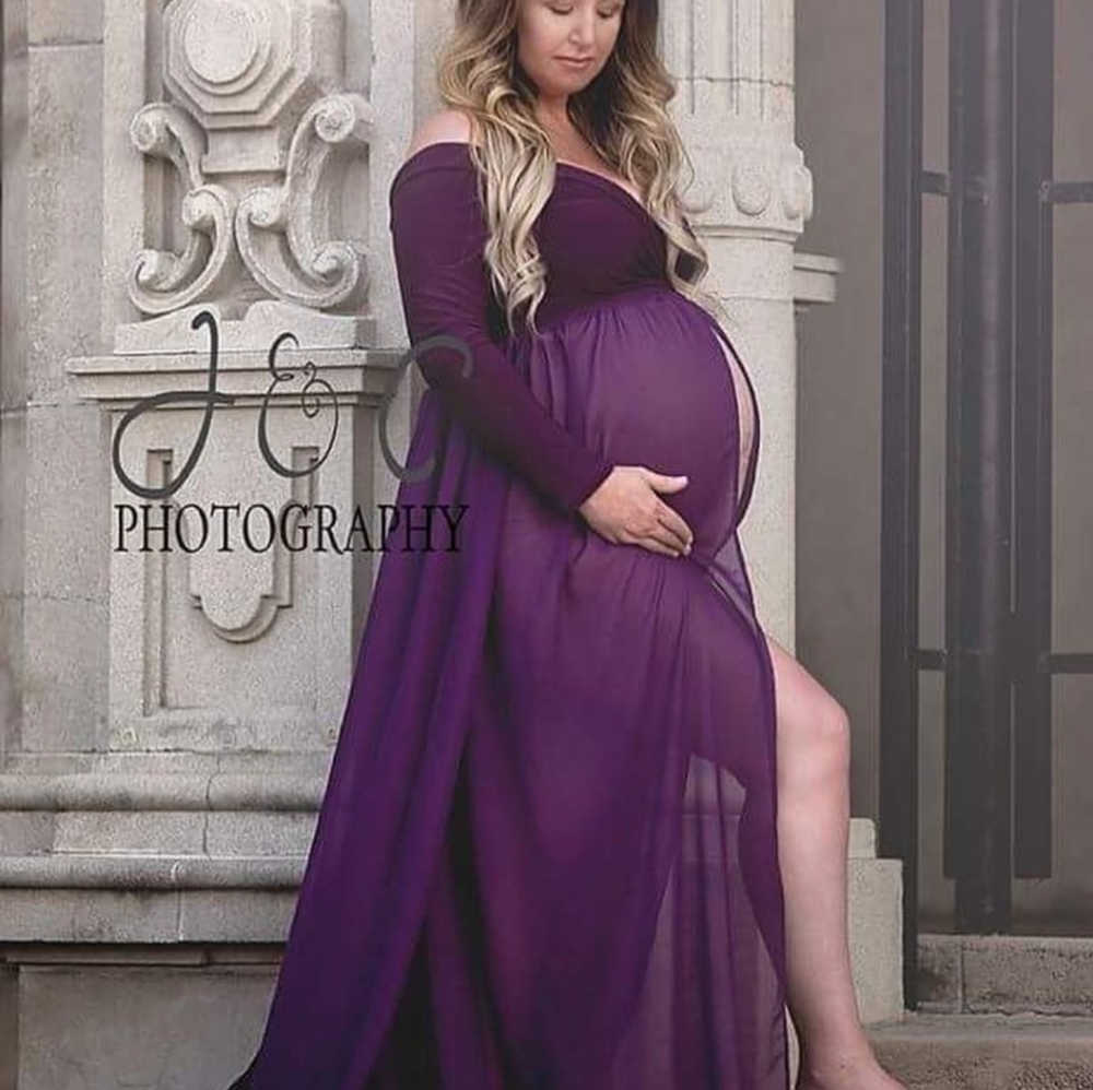 Maternity gown